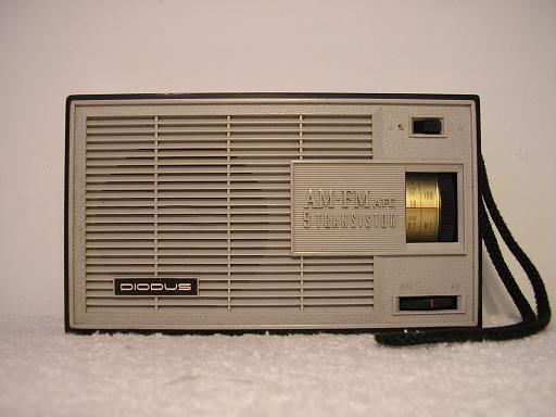 Diodus All transistor FM/AM Portable radio