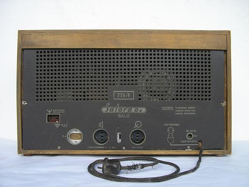 Salora 672 V